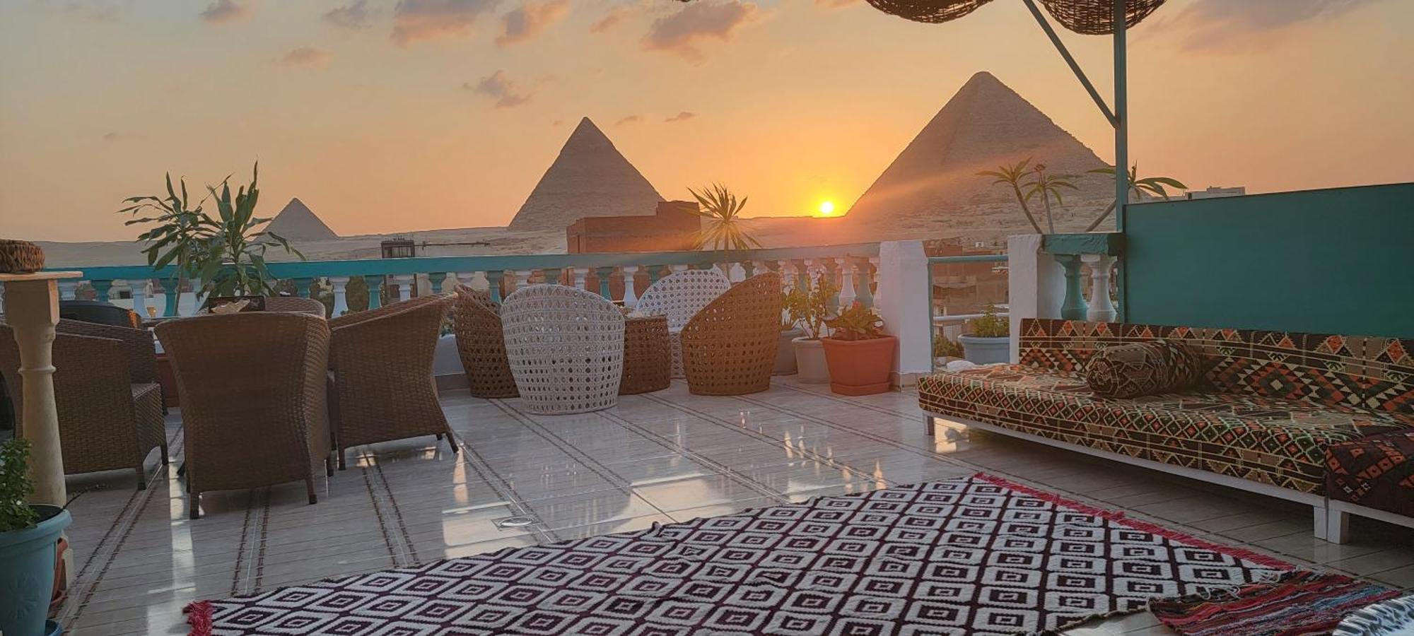 Pyramids Temple Guest House Kafrat al Jabal Екстер'єр фото