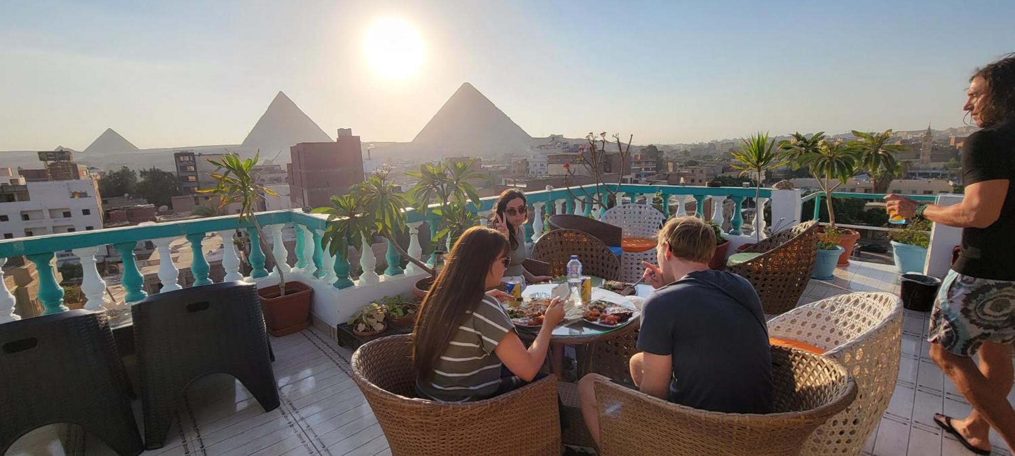 Pyramids Temple Guest House Kafrat al Jabal Екстер'єр фото